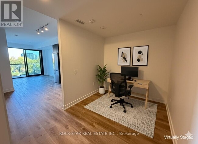 Building Photo - 3009 Novar Rd