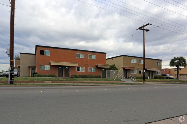 Building Photo - Madison Manor Apartments