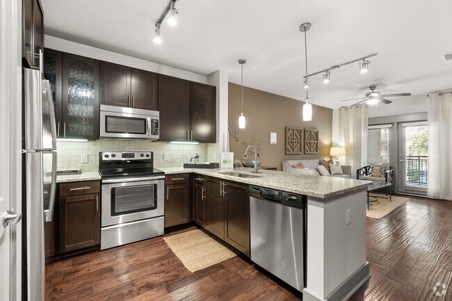 1BR, 1BA - 672SF 11C - ALMA on Maple