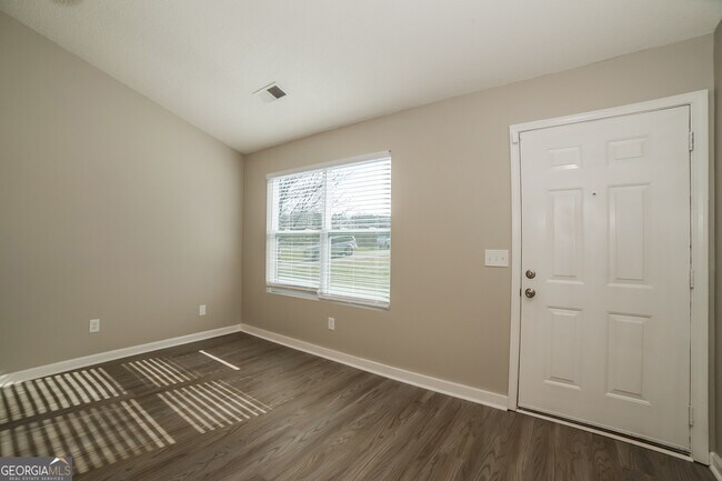 Building Photo - 21 Grist Mill Lane