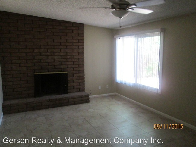 Building Photo - 3 br, 1.5 bath House - 1150 E. Alameda Dr.