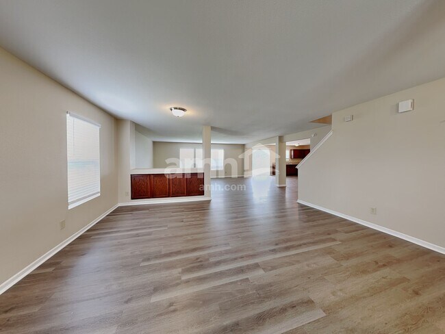 Building Photo - 6637 Branches Dr