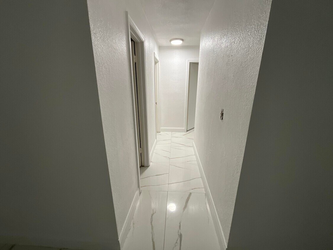 Foto del edificio - 609 W Ocean Ave