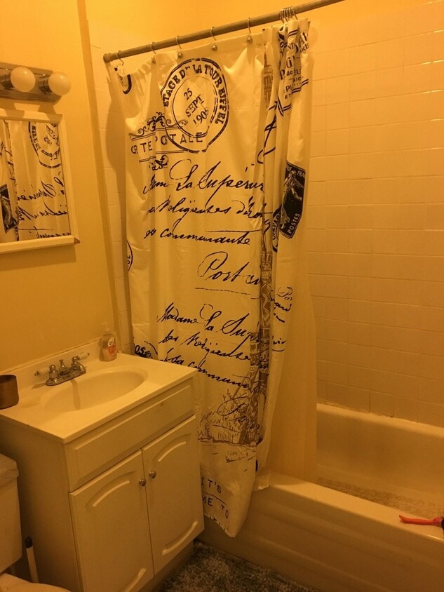 Primary Photo - 8 Symphony Rd