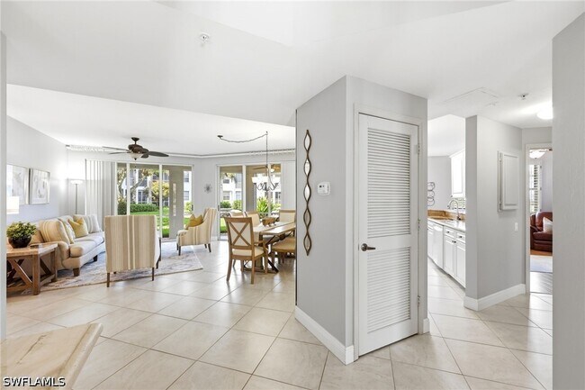 Building Photo - 300 L'Ambiance Cir