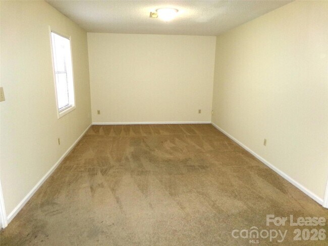 Foto del edificio - 100 Fairway St