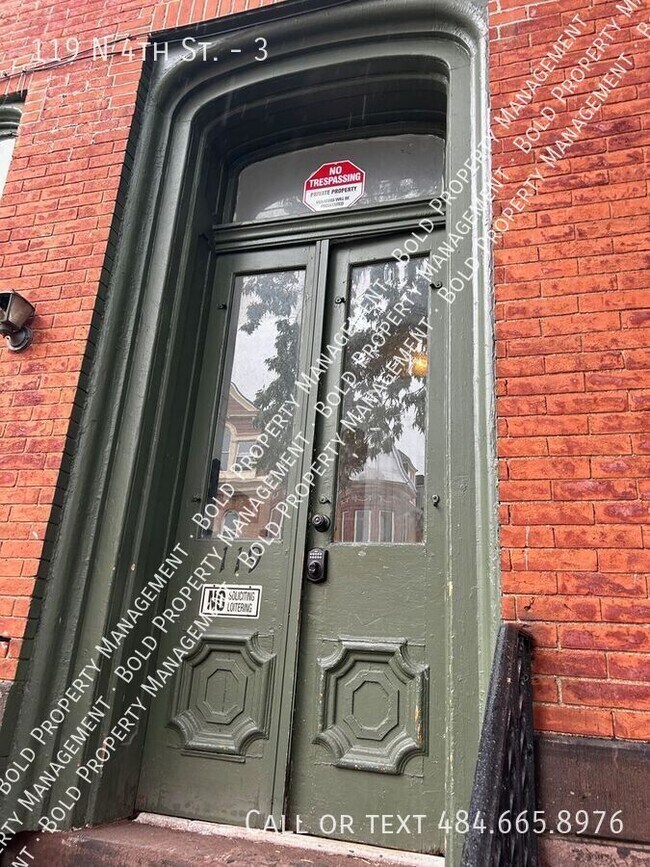 Foto del edificio - 119 N 4th St
