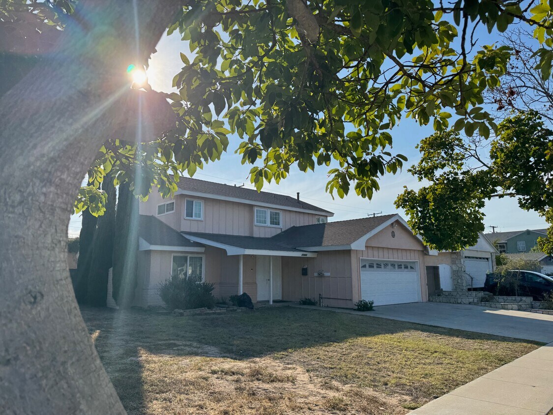 Foto principal - 21821 Ladeene Ave