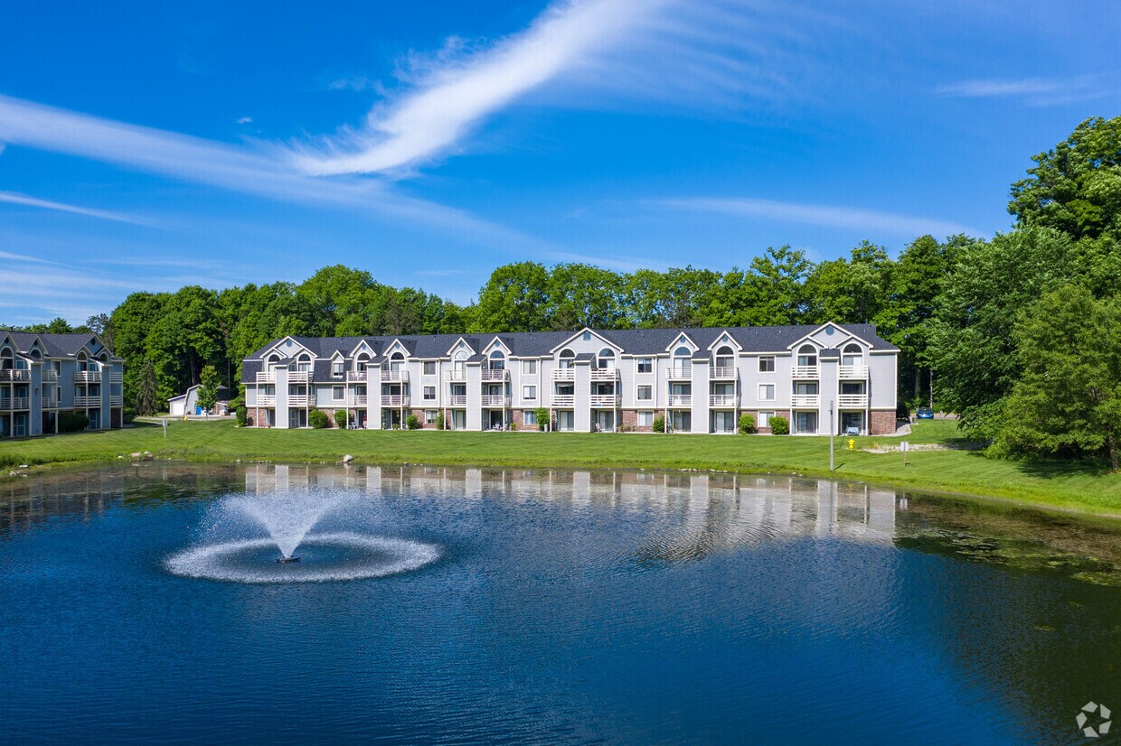 Canal Club Apartments Apartments in Lansing, MI