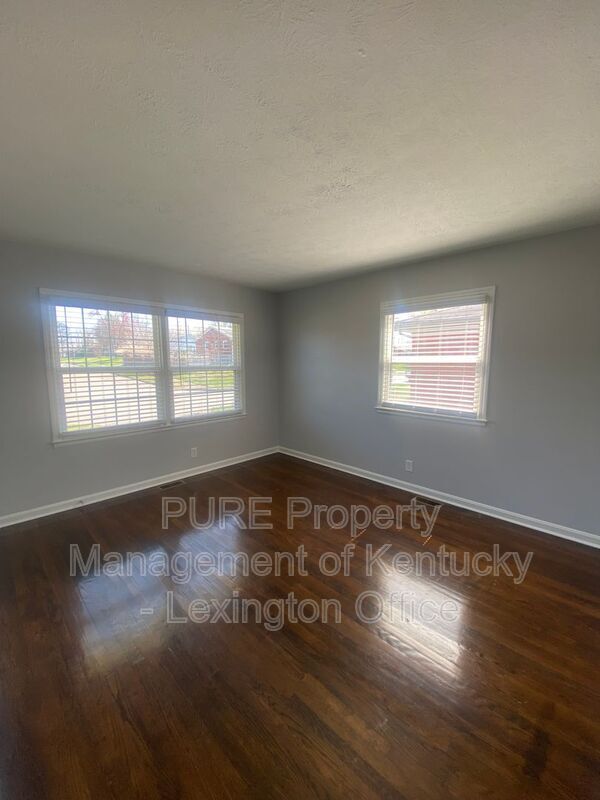 Foto del edificio - 2268 Winterberry Dr
