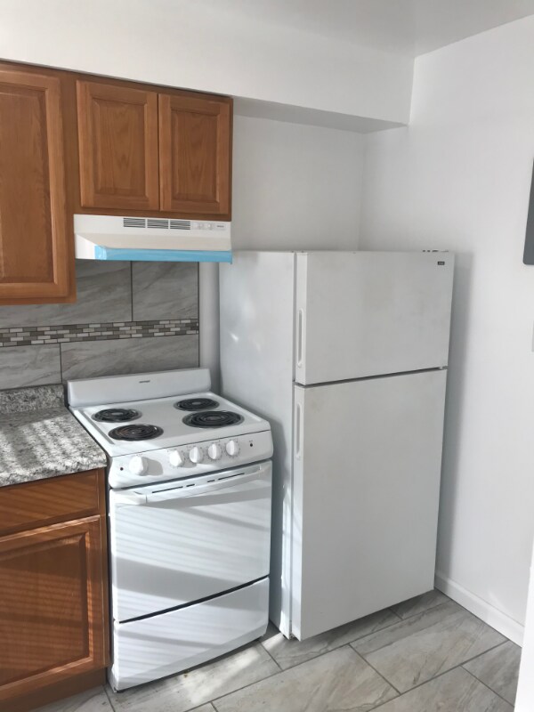 4837 Cadieux Rd Unit Apartment 2, Detroit, MI 48224 Room for Rent in Detroit, MI