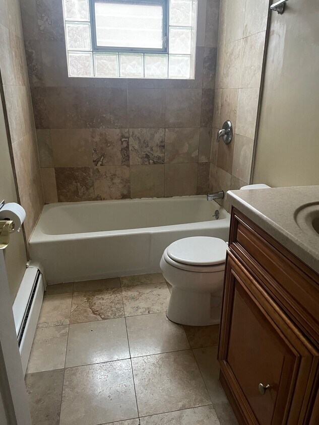 Primary Photo - 4418 W 55th St