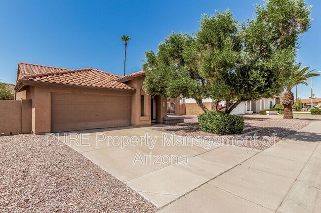 Building Photo - 4056 E Cholla Canyon Dr