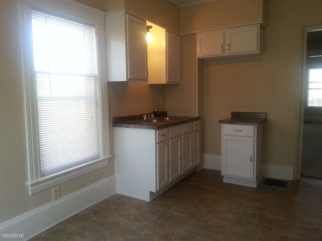Foto del edificio - 2 br, 1 bath Duplex - 1317 Wildwood Ave Ap...