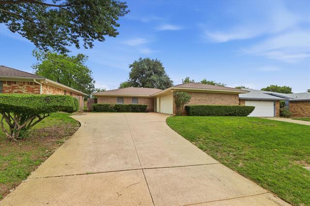 Building Photo - 7208 Misty Meadow Dr S