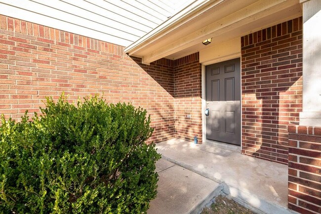 Foto del edificio - 6609 Plains Crest Dr