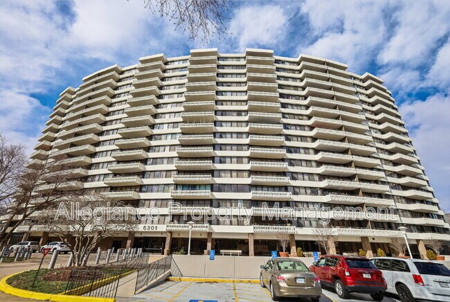 Foto del edificio - 6301 Stevenson Ave