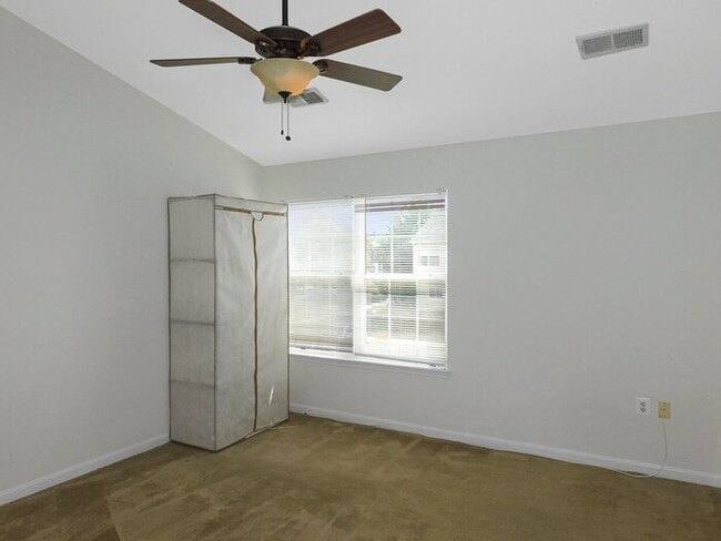 Building Photo - 15504 Kennett Square Way