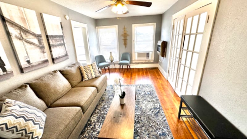 Foto principal - 4405 Woodside St