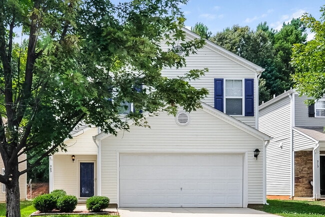Building Photo - 205 Brookhaven Dr