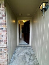 Building Photo - 24231 Shellbrook Dr