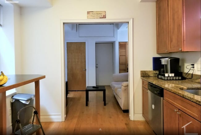 Building Photo - 66 Louis Prang St