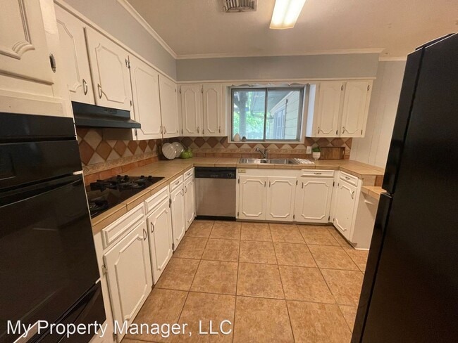 Building Photo - 4 br, 2 bath House - 9357 Savanna Drive