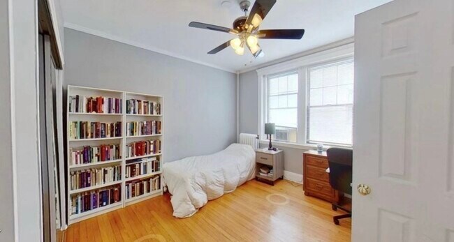 Foto del edificio - 374 Chestnut Hill Ave