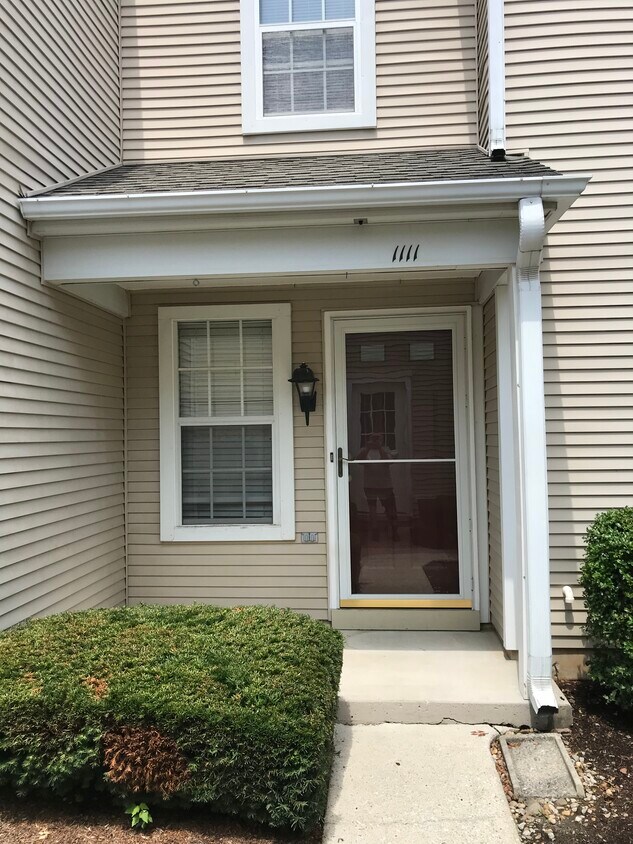 Foto principal - 1111 Cambridge Ct