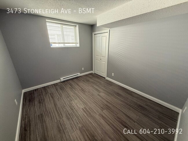 Building Photo - East Abbotsford Ground Level Suite