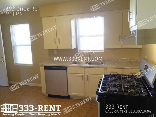 Building Photo - This newly renovated ranch-style home is w...