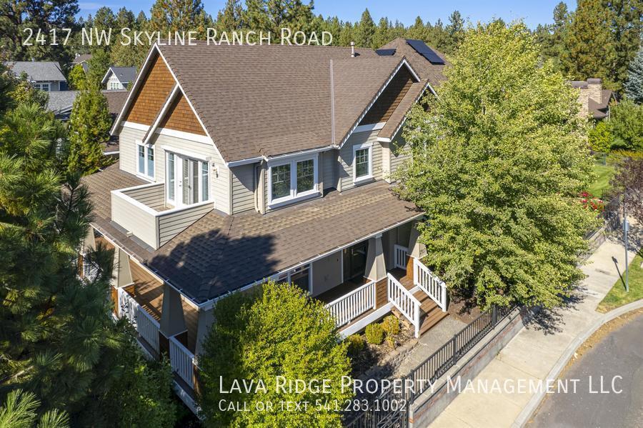 Foto principal - 2417 NW Skyline Ranch Rd