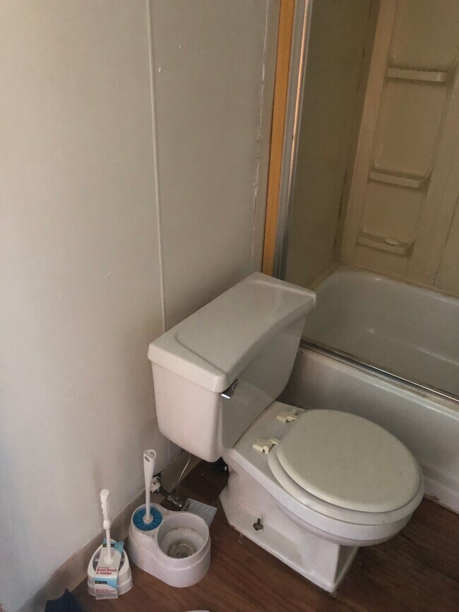 502 Lucy St, Masury, OH 44438 Apartments in Masury, OH