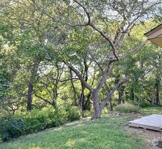 Building Photo - 117 Redbud Ct