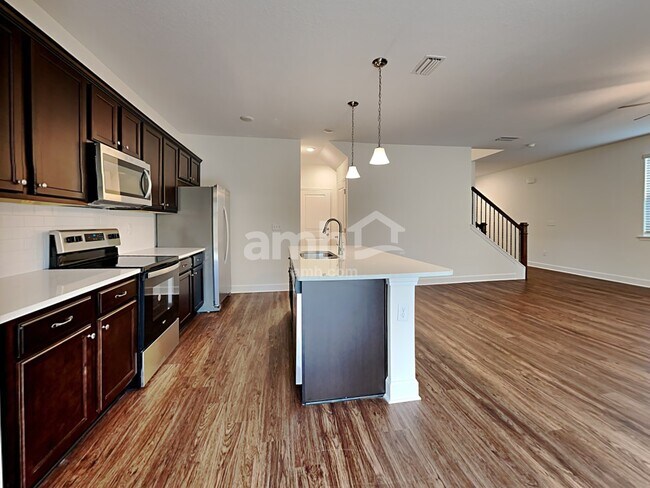 Foto del edificio - 12271 Sapp Rd