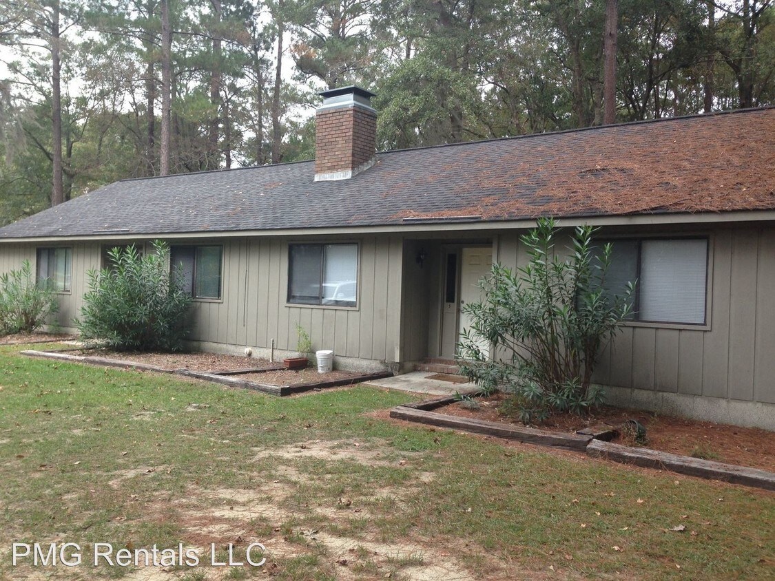 Primary Photo - 138 Country Club Rd