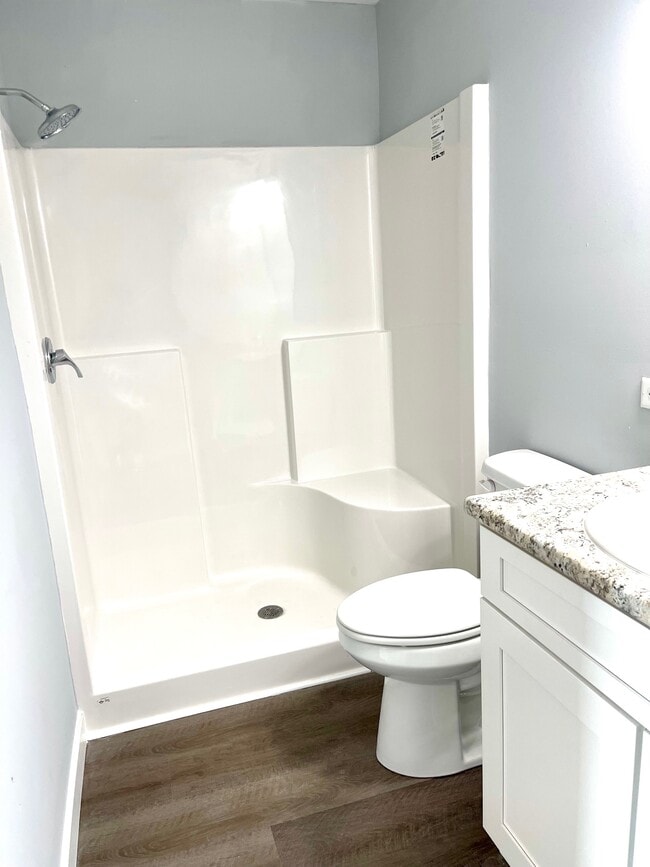 Shower Bathroom 2/3 - 51 Barcelona Dr