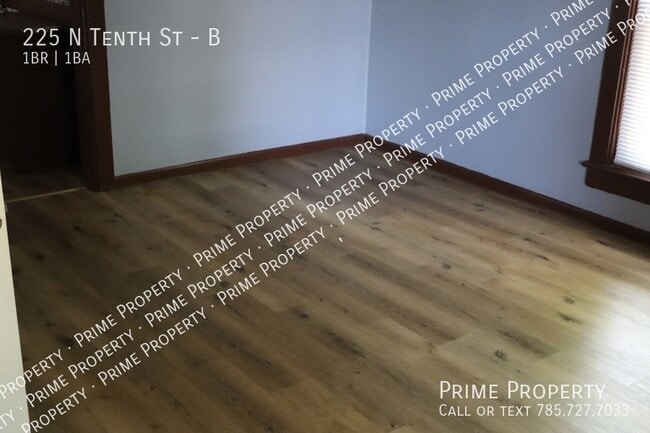 Foto del edificio - 225 N Tenth St-B