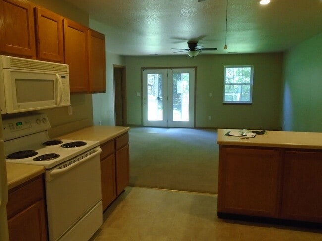 Foto del edificio - 22605 Hollow Oak Ln