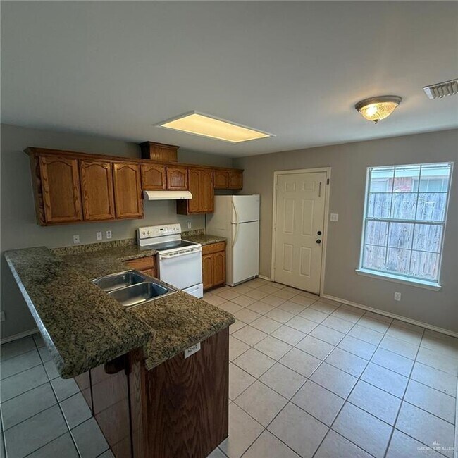 Foto del edificio - 3107 Carson St