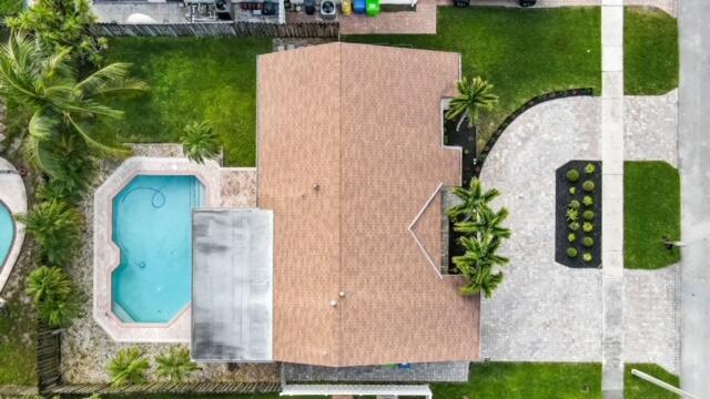 Foto del edificio - 11830 NW 39th St