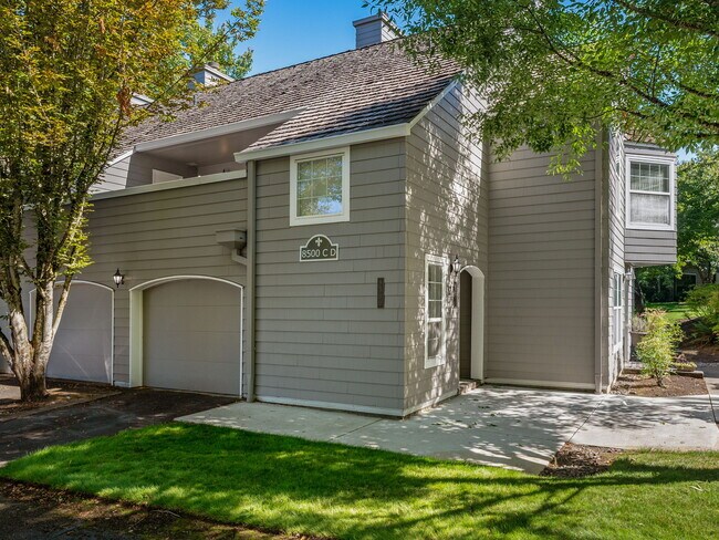 Foto del edificio - 8500 SW Curry Dr