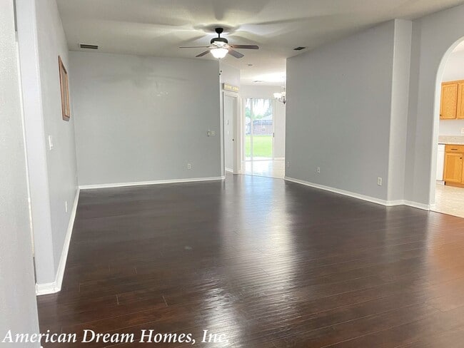 Building Photo - A Gorgeous Home with Beautiful Water View in Andover Point!