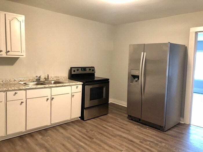 Primary Photo - 149 W Jackson St