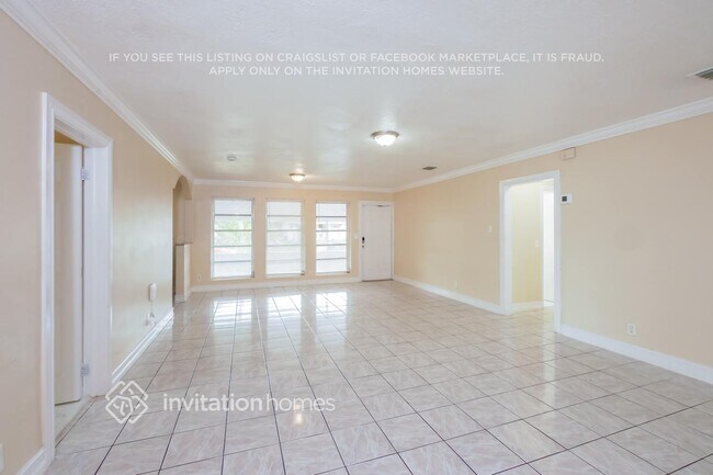 Foto del edificio - 1270 NW 175th Terrace