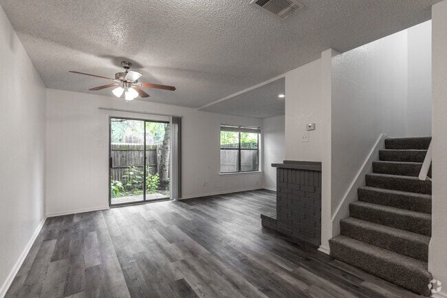 2BR, 2.5BA - 1,280SF - Living Room - Shorewood Park Townhomes