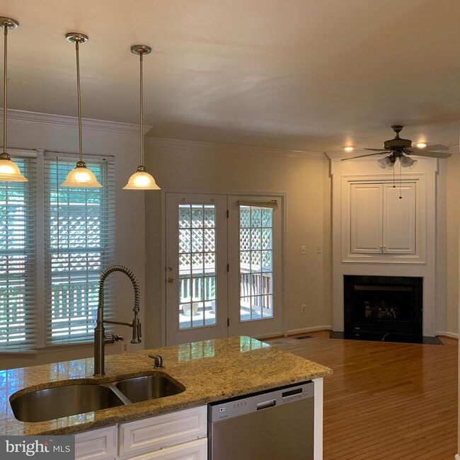 Building Photo - 106 Shepherdson Ln NE