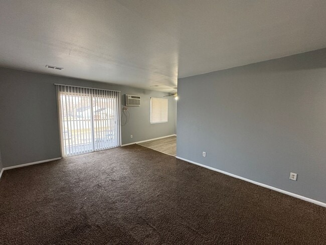 Photo - Warren Park 2 Bedroom Apartment w/Balcony
