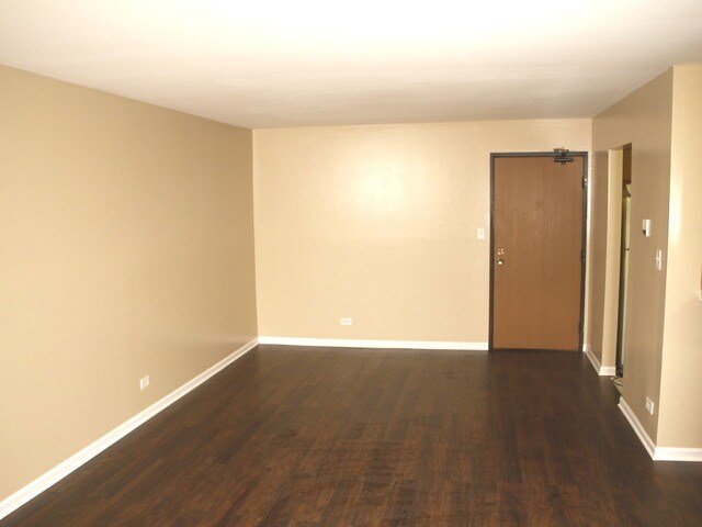 Primary Photo - 33715 N Royal Oak Ln