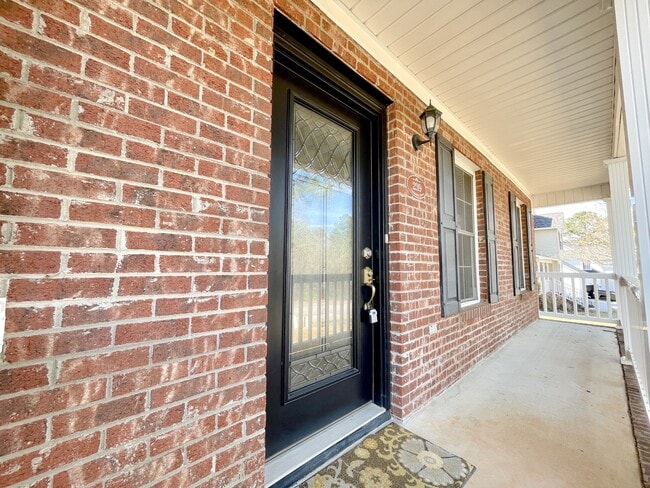 Building Photo - 239 Yorkshire Dr